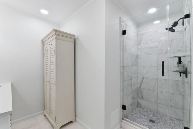 5325 Nina Lee Lane, Houston, TX 77092