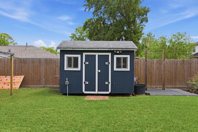 5325 Nina Lee Lane, Houston, TX 77092