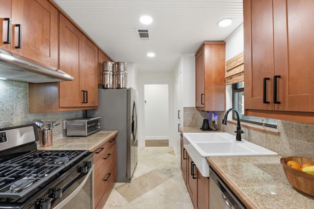 5325 Nina Lee Lane, Houston, TX 77092