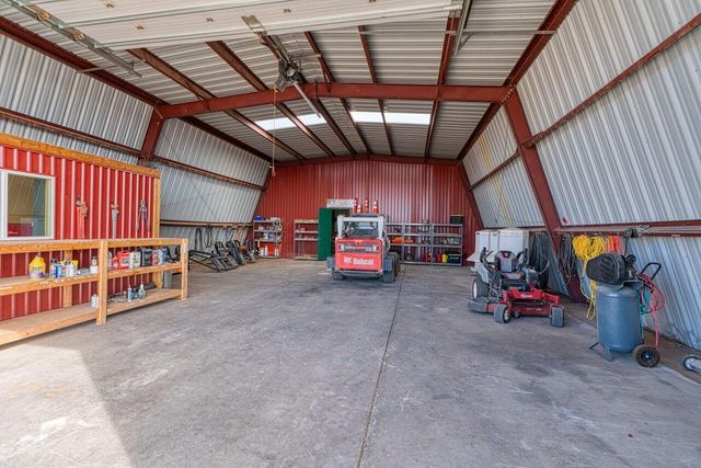 99 Pauline Road, Mcintosh, NM 87032