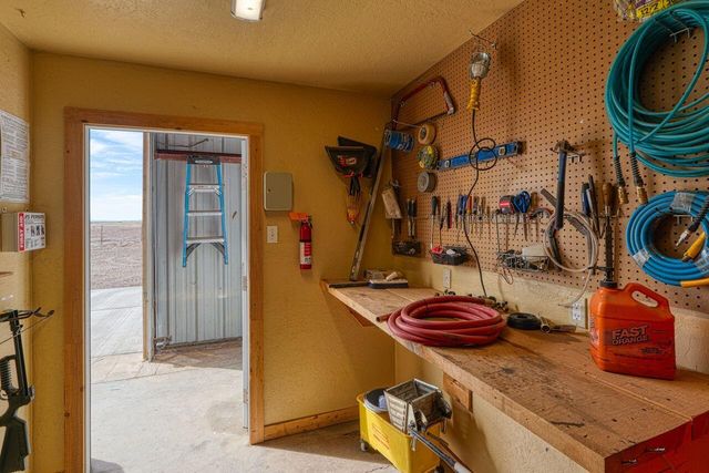 99 Pauline Road, Mcintosh, NM 87032