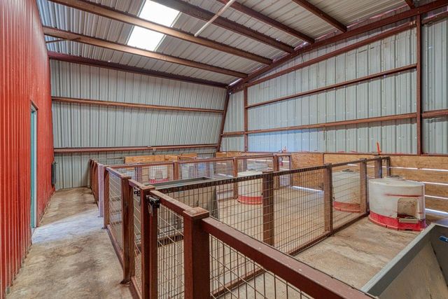 99 Pauline Road, Mcintosh, NM 87032