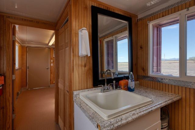 99 Pauline Road, Mcintosh, NM 87032