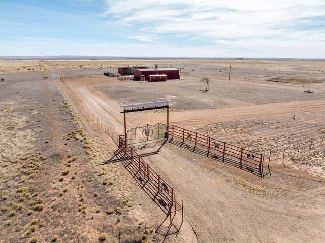 99 Pauline Road, Mcintosh, NM 87032