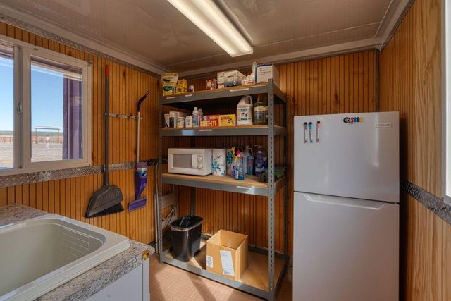 99 Pauline Road, Mcintosh, NM 87032