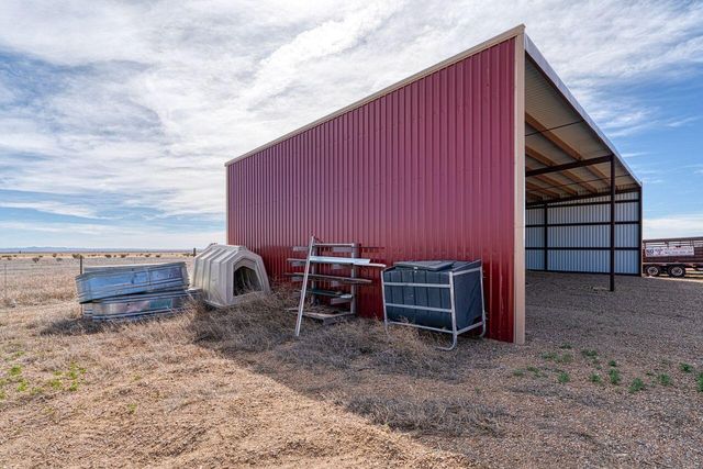 99 Pauline Road, Mcintosh, NM 87032