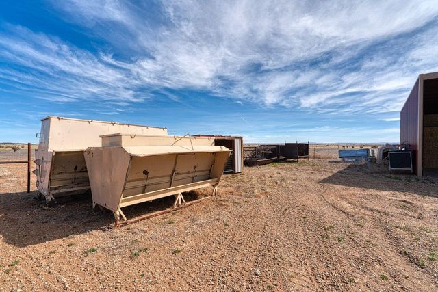 99 Pauline Road, Mcintosh, NM 87032