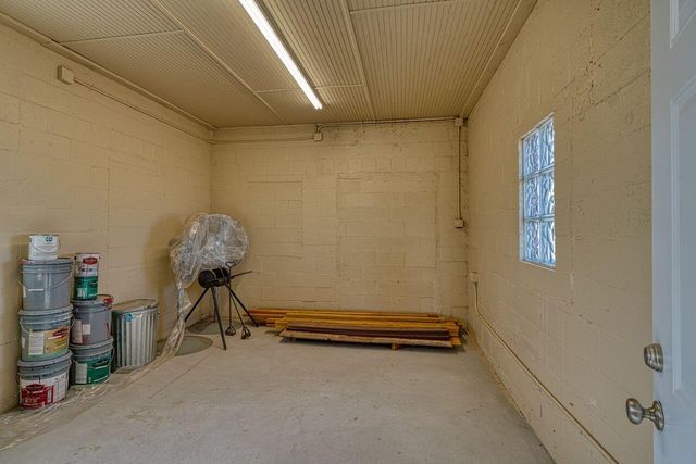 99 Pauline Road, Mcintosh, NM 87032