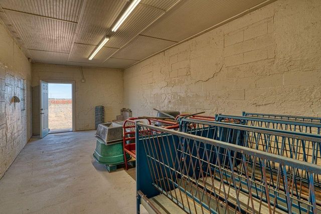 99 Pauline Road, Mcintosh, NM 87032