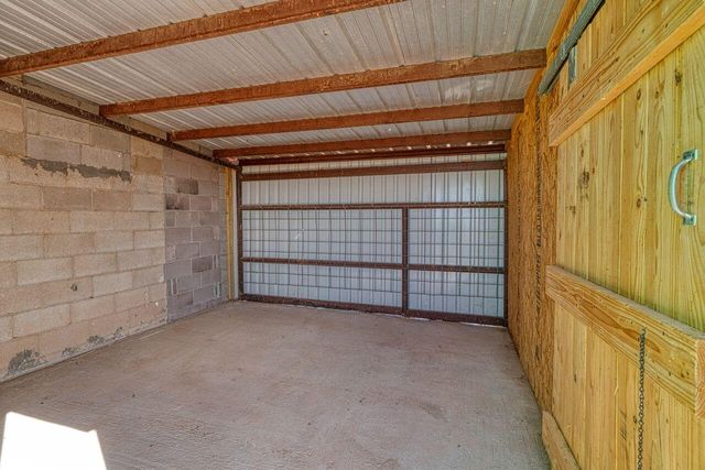 99 Pauline Road, Mcintosh, NM 87032