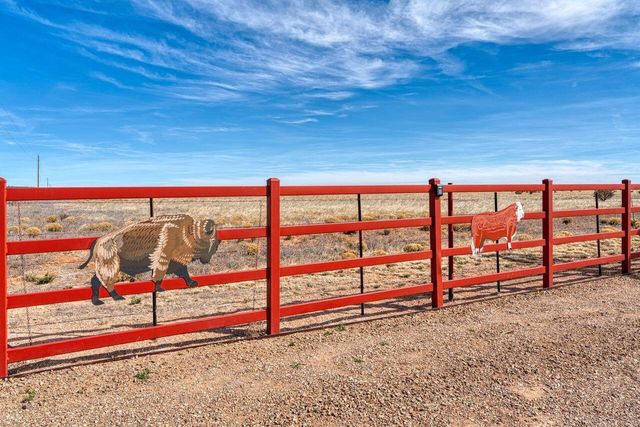 99 Pauline Road, Mcintosh, NM 87032