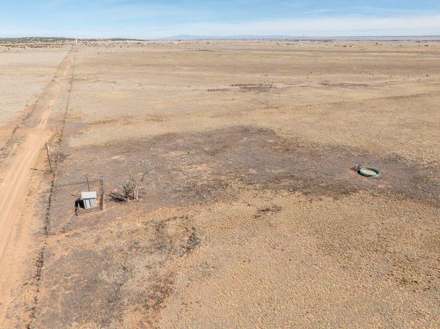 99 Pauline Road, Mcintosh, NM 87032