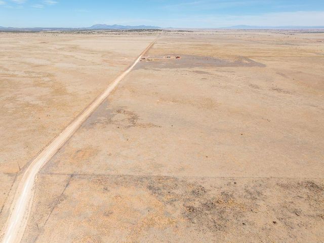 99 Pauline Road, Mcintosh, NM 87032