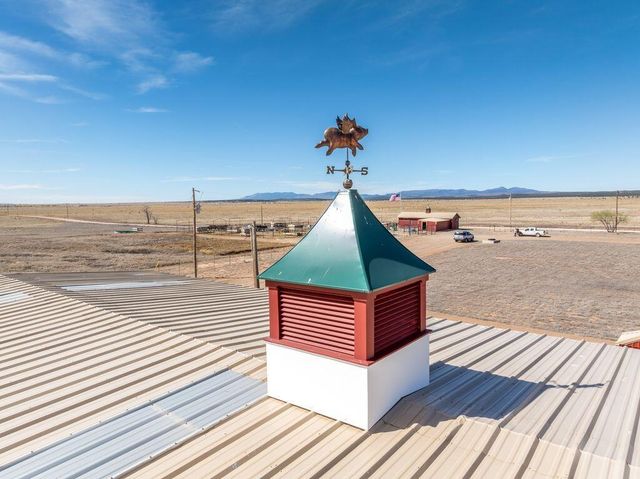 99 Pauline Road, Mcintosh, NM 87032