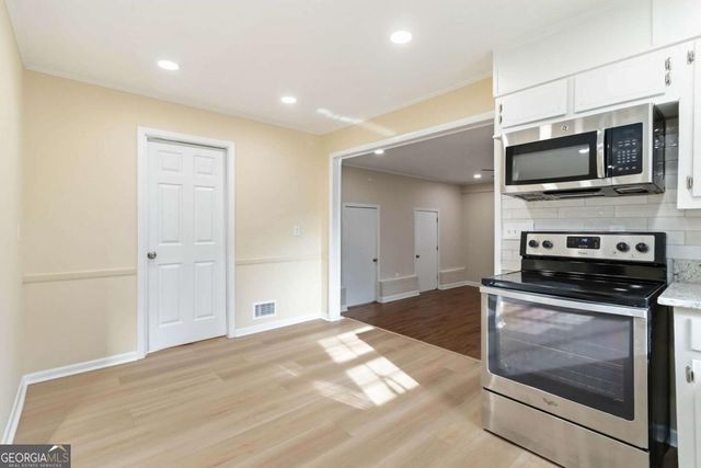 5524 Laurel Lane NW, Lilburn, GA 30047