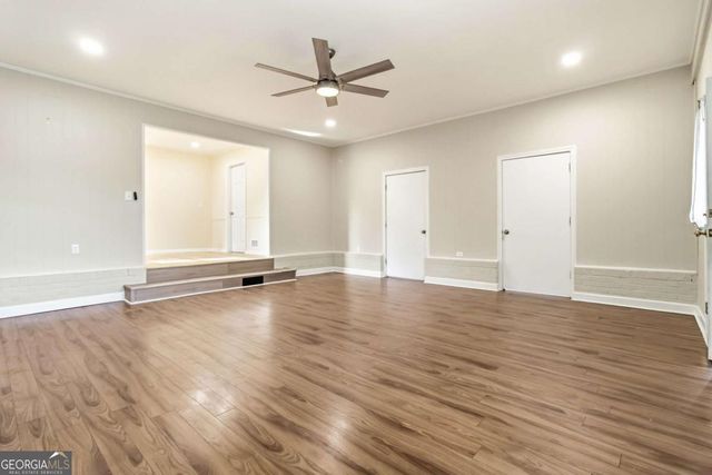 5524 Laurel Lane NW, Lilburn, GA 30047