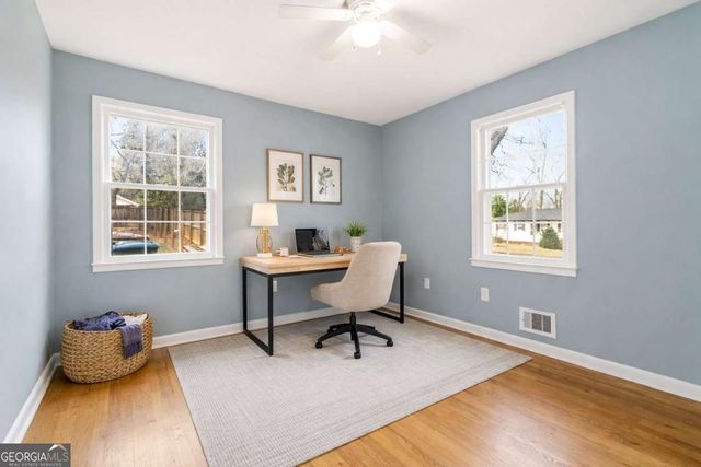 5524 Laurel Lane NW, Lilburn, GA 30047