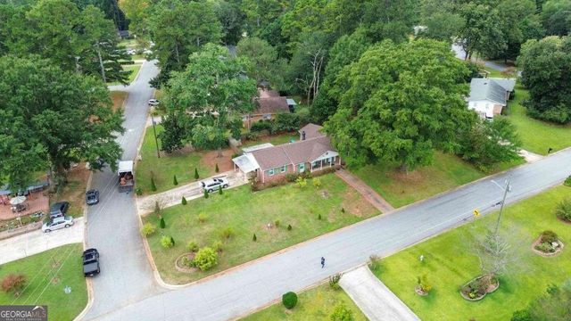 5524 Laurel Lane NW, Lilburn, GA 30047
