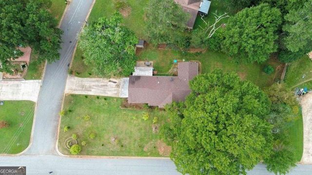 5524 Laurel Lane NW, Lilburn, GA 30047