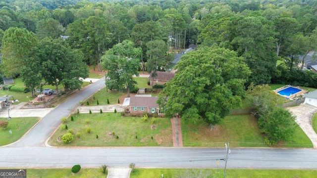 5524 Laurel Lane NW, Lilburn, GA 30047