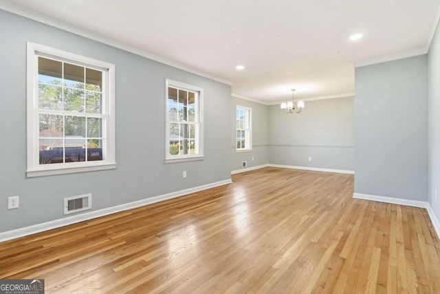 5524 Laurel Lane NW, Lilburn, GA 30047