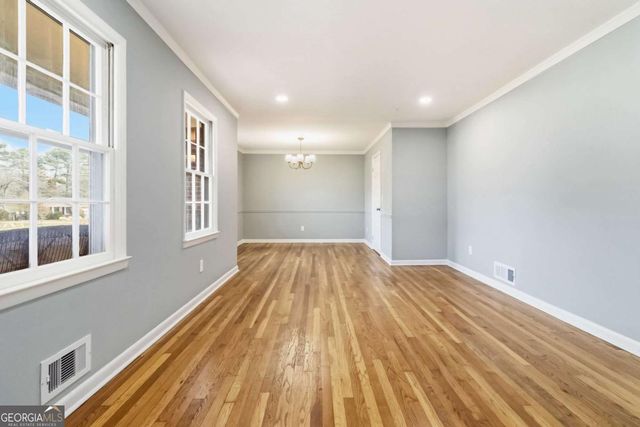 5524 Laurel Lane NW, Lilburn, GA 30047