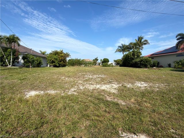 4000 SW 26th AVE, Cape Coral, FL 33914