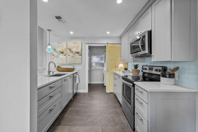 612 Port 4, Horseshoe Bay, TX 78657