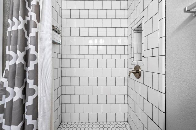 612 Port 4, Horseshoe Bay, TX 78657