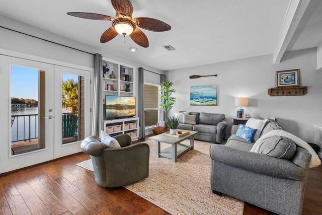 612 Port 4, Horseshoe Bay, TX 78657