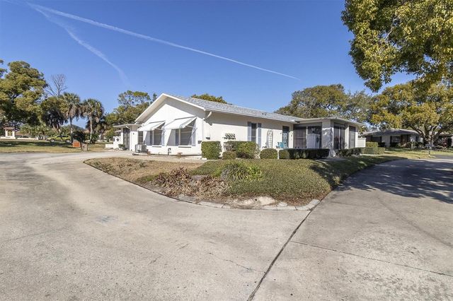 8141 BRADDOCK CIRCLE 3, Port Richey, FL 34668