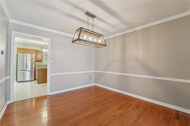 2119 Huntington Ct S, Franklin Park, PA 15090