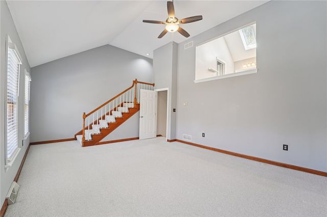 2119 Huntington Ct S, Franklin Park, PA 15090