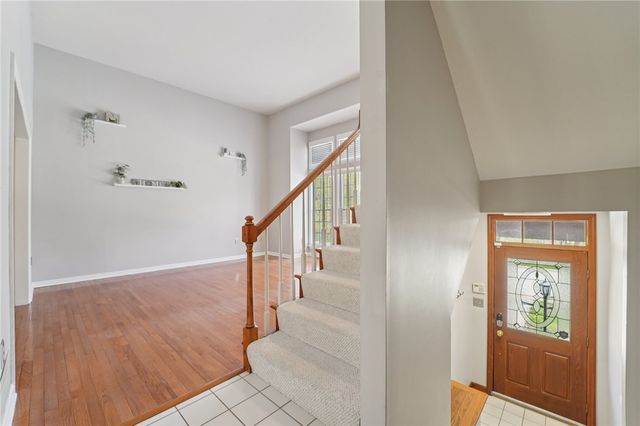2119 Huntington Ct S, Franklin Park, PA 15090