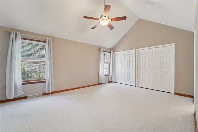 2119 Huntington Ct S, Franklin Park, PA 15090