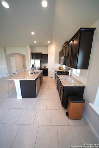 723 GALLORETTE BLF, San Antonio, TX 78245