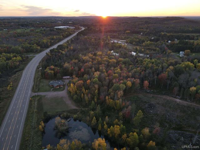 5964 E Us 2 Highway, Bessemer, MI 49938