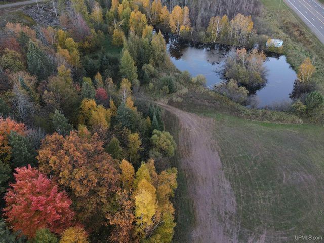 5964 E Us 2 Highway, Bessemer, MI 49938