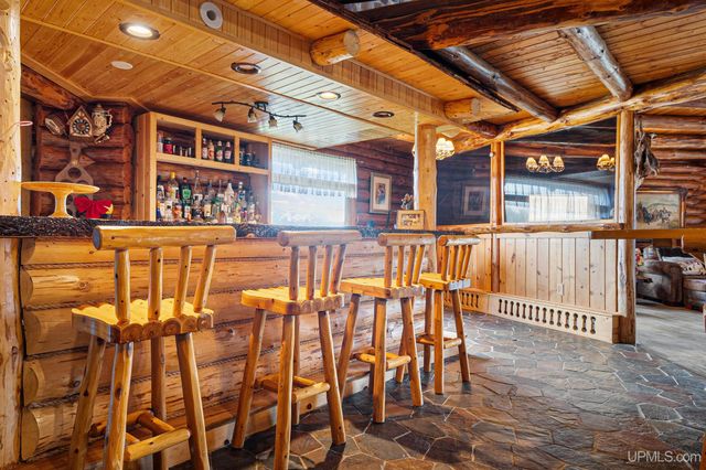 5964 E Us 2 Highway, Bessemer, MI 49938