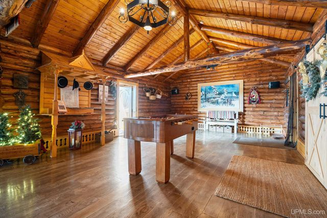 5964 E Us 2 Highway, Bessemer, MI 49938