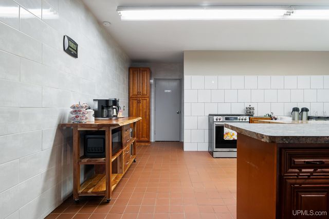 5964 E Us 2 Highway, Bessemer, MI 49938