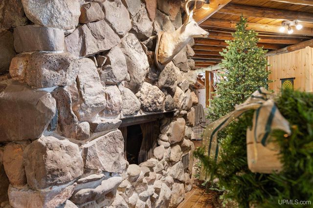 5964 E Us 2 Highway, Bessemer, MI 49938