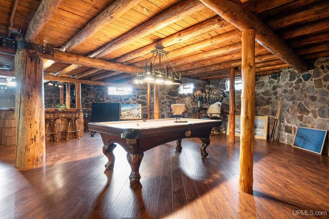 5964 E Us 2 Highway, Bessemer, MI 49938