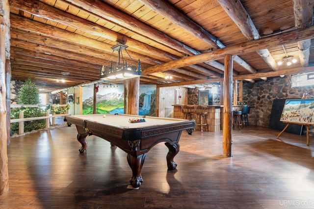 5964 E Us 2 Highway, Bessemer, MI 49938