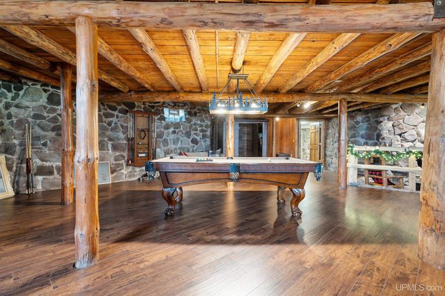 5964 E Us 2 Highway, Bessemer, MI 49938