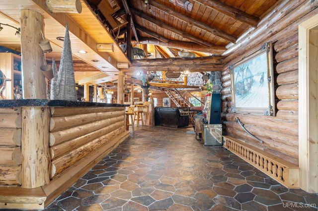 5964 E Us 2 Highway, Bessemer, MI 49938