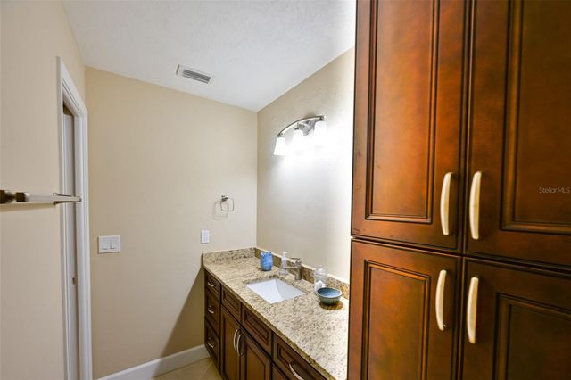 1614 STAFFORD LANE 1206, Sarasota, FL 34232