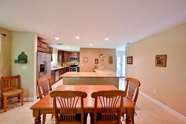 1614 STAFFORD LANE 1206, Sarasota, FL 34232