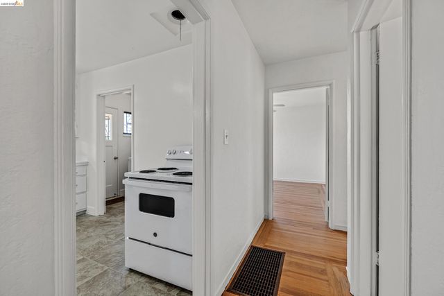 1673 Butte St, Richmond, CA 94804