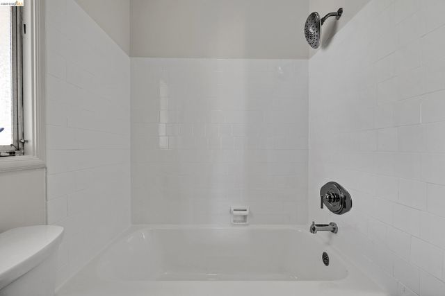 1673 Butte St, Richmond, CA 94804